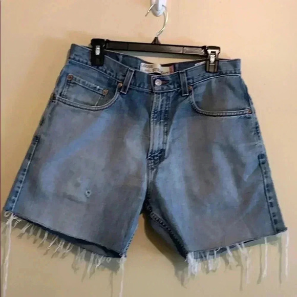 Levi’s 569 Loose Straight Jean shorts - Picture 1 of 5